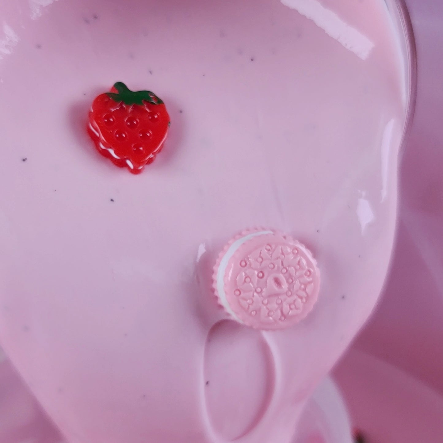 Strawberry Oreo Pudding